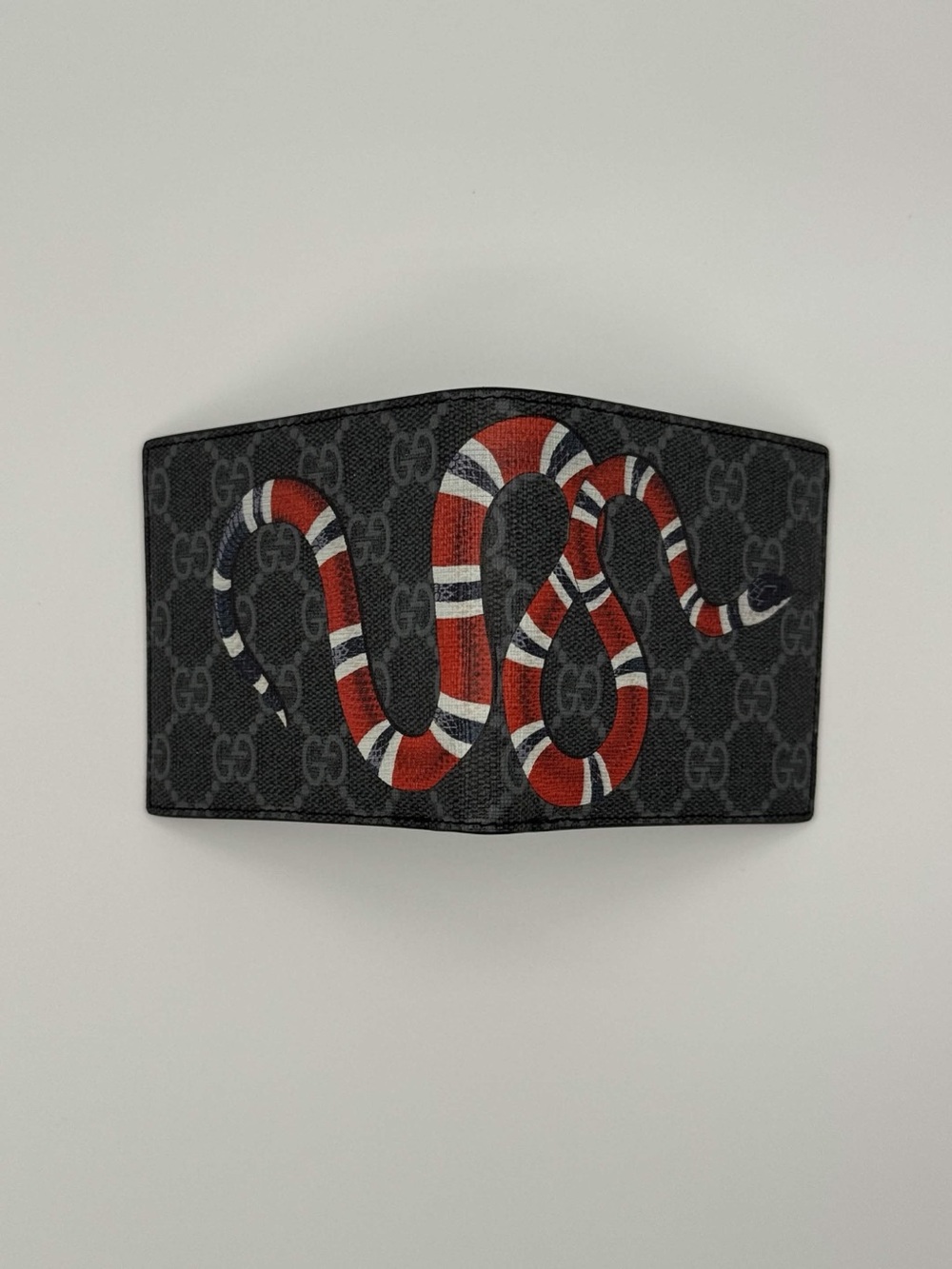 Gucci Gray GG Supreme Wallet with Red & White Snake - Picture 5 of 6